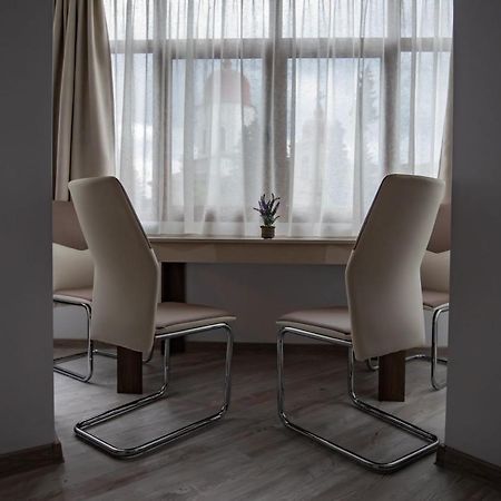 Apartament Natalia Tîrgu Ocna Екстериор снимка