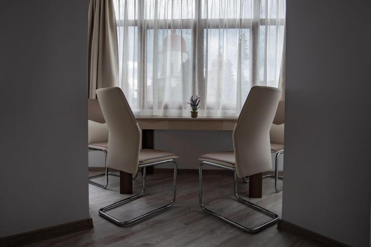 Apartament Natalia Tîrgu Ocna Екстериор снимка