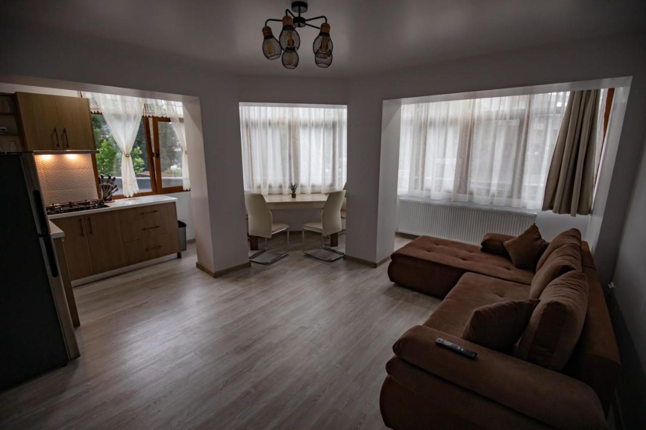 Apartament Natalia Tîrgu Ocna Екстериор снимка